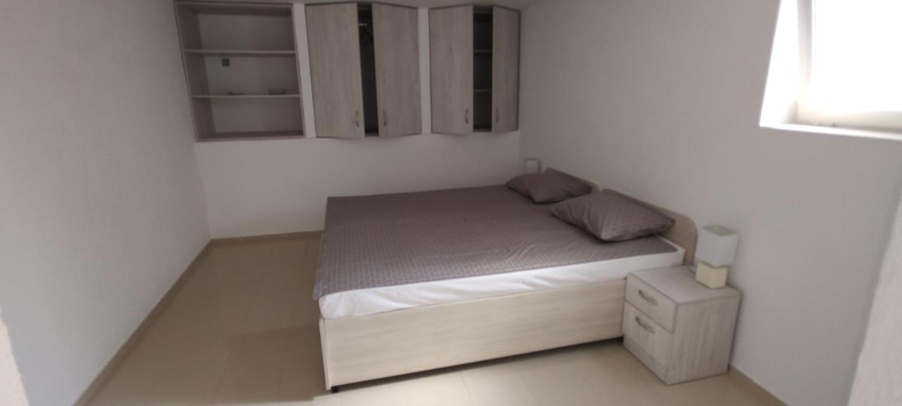 Apartmani Matela Petrcane Exteriér fotografie