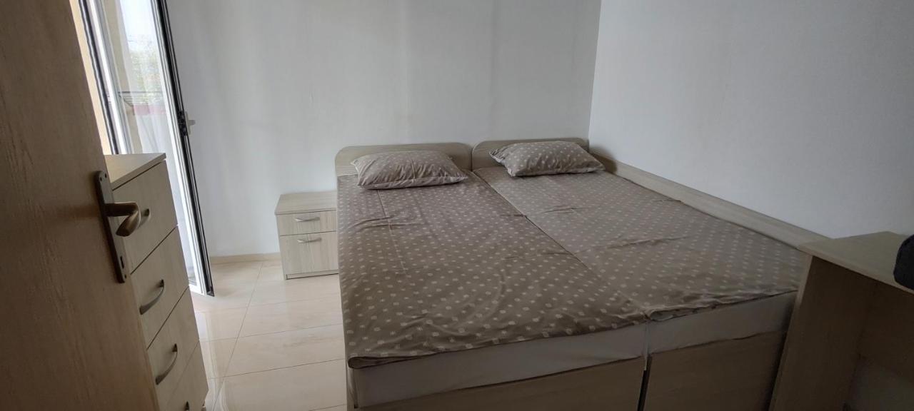 Apartmani Matela Petrcane Exteriér fotografie