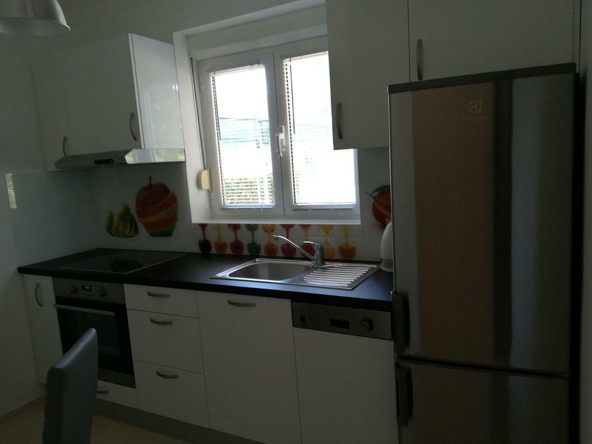 Apartmani Matela Petrcane Exteriér fotografie
