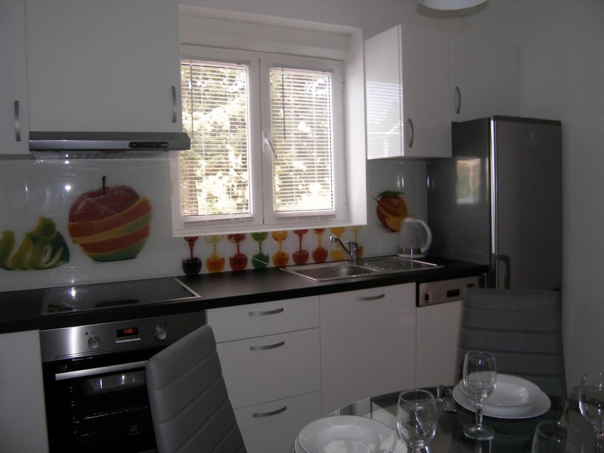 Apartmani Matela Petrcane Exteriér fotografie